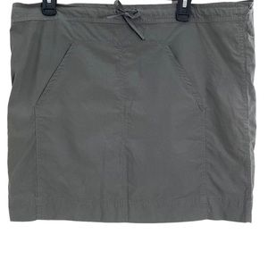 Route 66 Green Adjustable Tie Waist Skirt With Kangaroo Pocket, Size 12